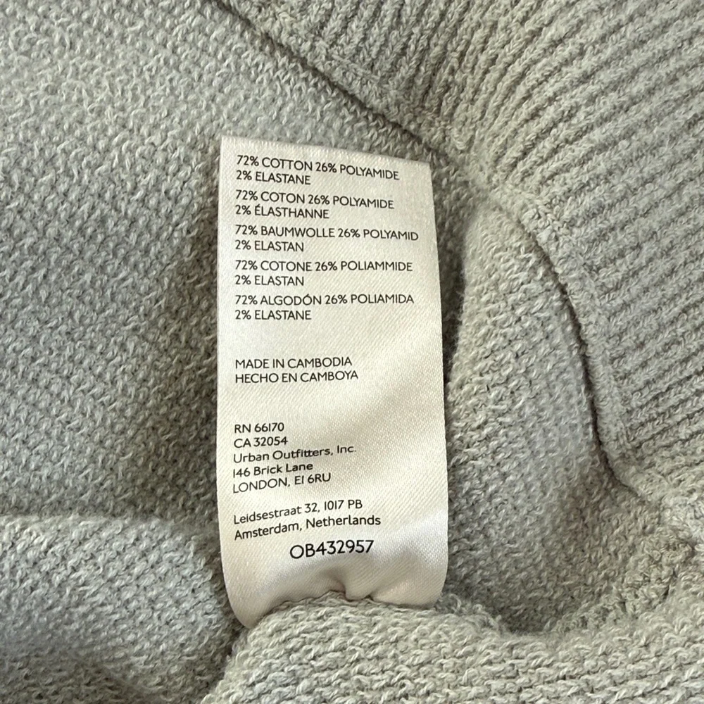 Free People Light Gray Turtleneck Sweater Women’s Size Large Cozy Knit - Picture 3 of 8